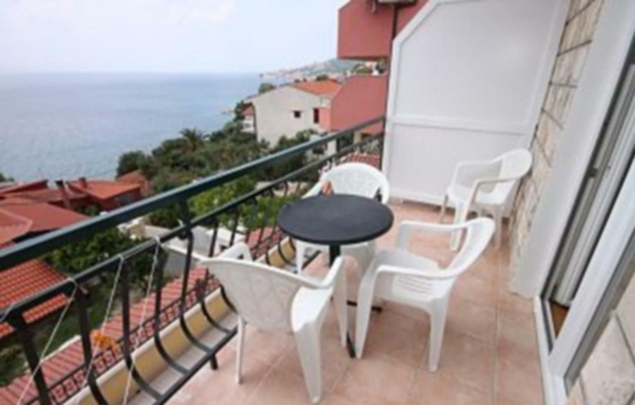 Apartments Marinovac Živogošće Exterior foto